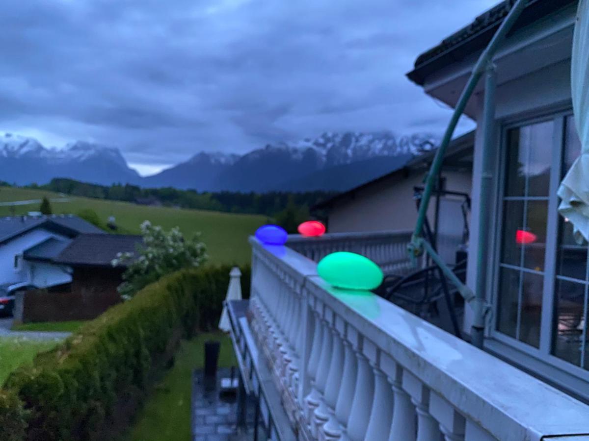 Modernes Alpenapartment mit Sauna Wintergarten und Pool Salzburg Exterior foto