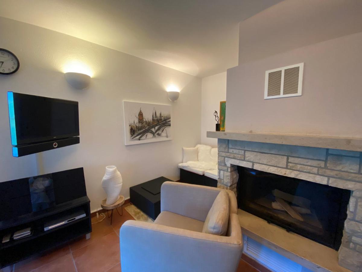 Modernes Alpenapartment mit Sauna Wintergarten und Pool Salzburg Exterior foto